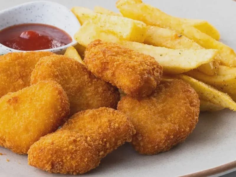 Chicken Nuggets & Fries